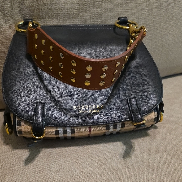 Black and Brown Crossbody Bag with Gold Details - Picture 5 of 12